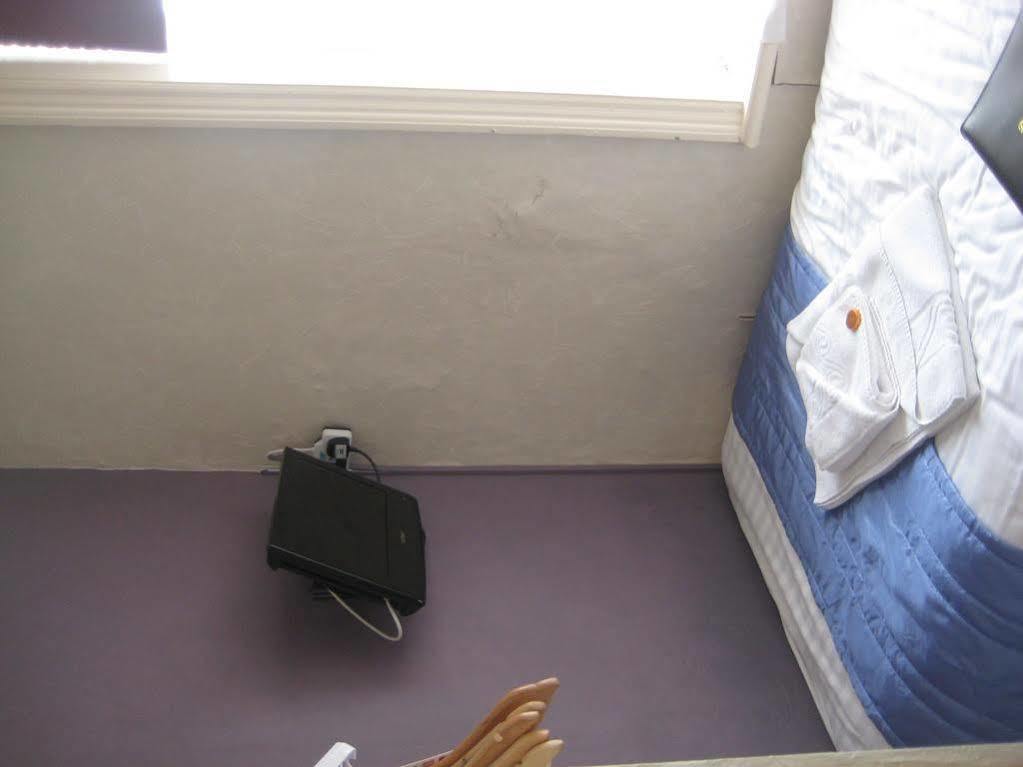 Bed and Breakfast The Dragonfly Blackpool Esterno foto