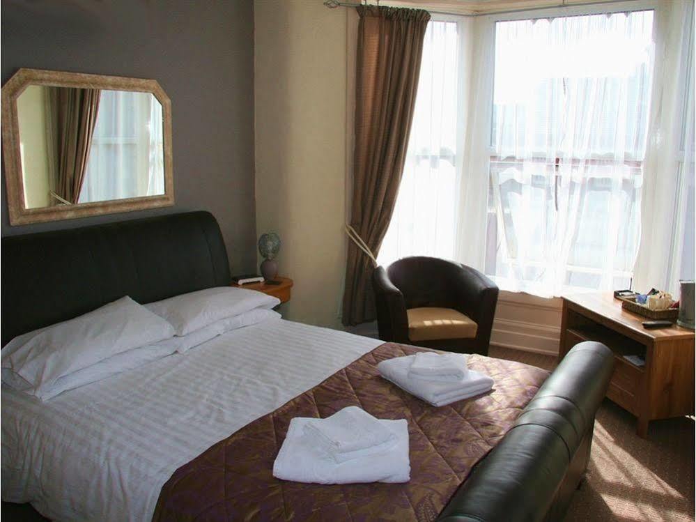Bed and Breakfast The Dragonfly Blackpool Esterno foto